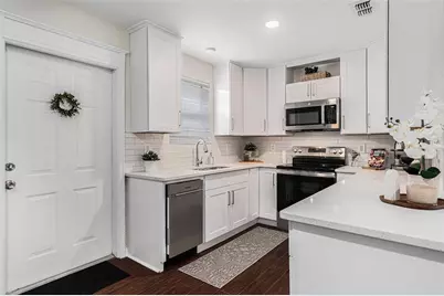 3704 Carroway Street, Tampa, FL 33619 - Photo 7