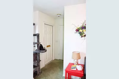 6990 Versailles N #6990, Pinellas Park, FL 33781 - Photo 3