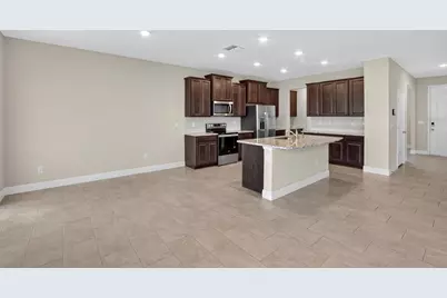 2546 Warren Acres Boulevard, Wesley Chapel, FL 33543 - Photo 15