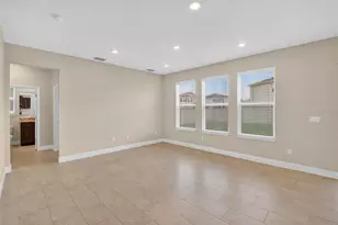 2546 Warren Acres Blvd, Wesley Chapel, FL 33543 - Photo 21