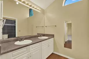 4708 Ashton Ct, Tampa, FL 33624 - Photo 17