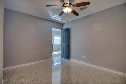 634 15 Avenue S, Saint Petersburg, FL 33701 - Photo 9