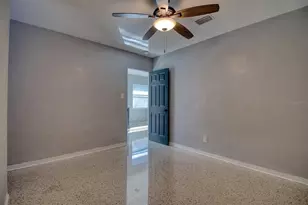 634 15th Ave S, Saint Petersburg, FL 33701 - Photo 9