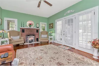 128 N Montclair Avenue, Brandon, FL 33510 - Photo 9