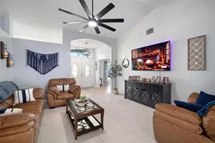 3228 Merlot Dr, Lakeland, FL 33811 - Photo 15