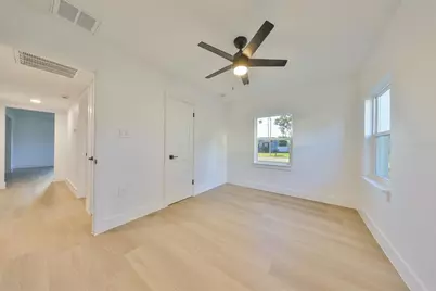 2125 W Ferris Avenue, Tampa, FL 33603 - Photo 29