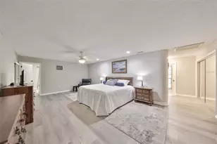 1902 Sweet Bay Ct, Plant City, FL 33566 - Photo 15