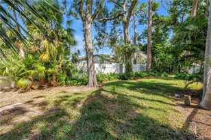 905 Serpentine Dr S, Saint Petersburg, FL 33705 - Photo 65