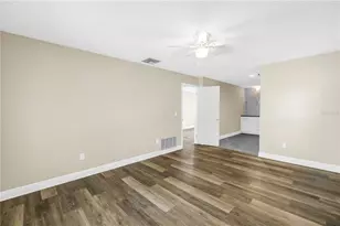 905 Serpentine Dr S, Saint Petersburg, FL 33705 - Photo 43