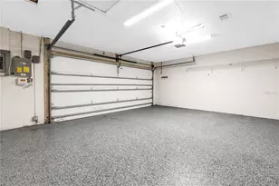 905 Serpentine Dr S, Saint Petersburg, FL 33705 - Photo 13