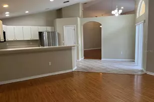 10428 Lightner Bridge Dr, Tampa, FL 33626 - Photo 9