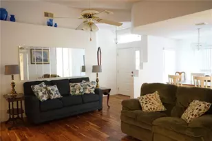 653 McDaniel St, Sun City Center, FL 33573 - Photo 9