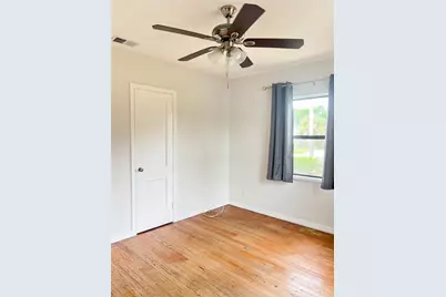 320 Kingston Street S, Saint Petersburg, FL 33711 - Photo 5