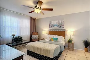 139 Southeast Jefferson Cir N, Saint Petersburg, FL 33703 - Photo 25