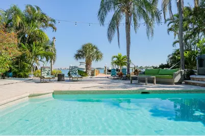 746 Boca Ciega Isle Drive, Saint Pete Beach, FL 33706 - Photo 9