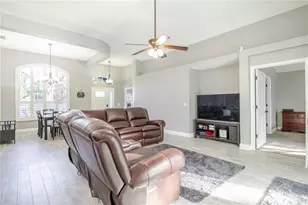 1001 English Bluffs Ct, Brandon, FL 33511 - Photo 5