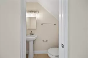 13713 Juniper Blossom Dr, Tampa, FL 33618 - Photo 9