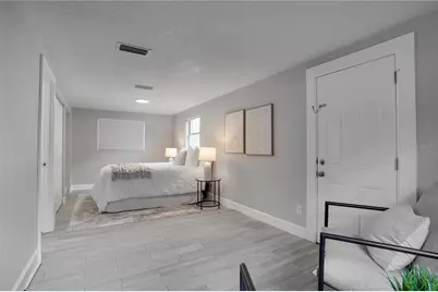 7991 24th Avenue N, Saint Petersburg, FL 33710 - Photo 17