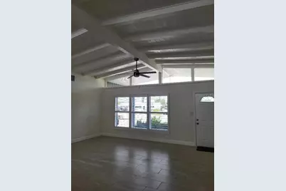 828 Blue Heron Boulevard, Ruskin, FL 33570 - Photo 5