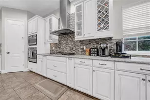 10011 Hazelnut Ct, Tampa, FL 33647 - Photo 15