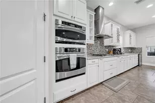 10011 Hazelnut Ct, Tampa, FL 33647 - Photo 17