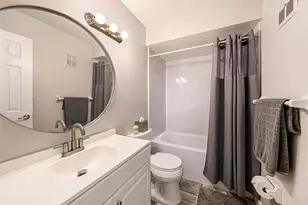 9521 86th Ave, Seminole, FL 33777 - Photo 5