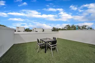 2851 W Gandy Blvd, Tampa, FL 33611 - Photo 35