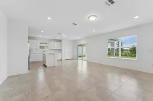9021 Wildlight Trl, Wildwood, FL 34785 - Photo 5
