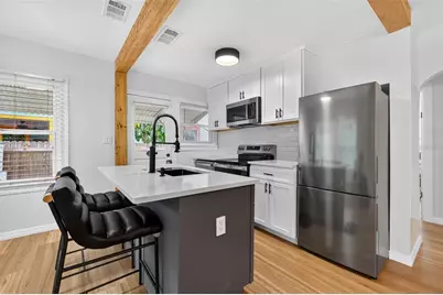 2501 Oakdale Street S, Saint Petersburg, FL 33705 - Photo 9