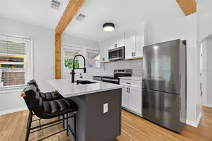 2501 Oakdale St S, Saint Petersburg, FL 33705 - Photo 9