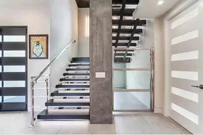 5131 W Neptune Way, Tampa, FL 33609 - Photo 5