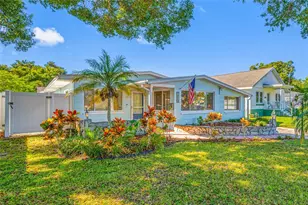 1652 24th Ave N, Saint Petersburg, FL 33713 - Photo 1