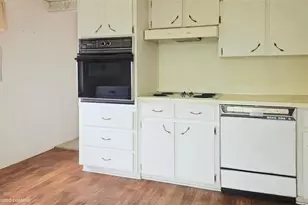 2321 Ecuadorian Way, Clearwater, FL 33763 - Photo 5