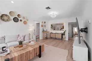 1433 27th Ave S, Saint Petersburg, FL 33705 - Photo 5