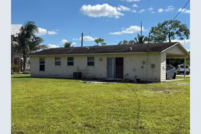 2253 11th Terrace, Lehigh Acres, FL 33936 - Photo 9