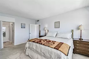 31 Island Way, Clearwater Beach, FL 33767 - Photo 29