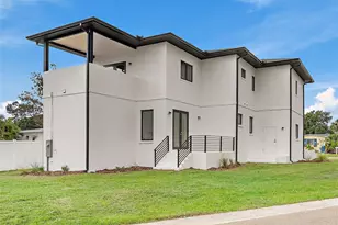 5941 Mangrove St N, Saint Petersburg, FL 33703 - Photo 5