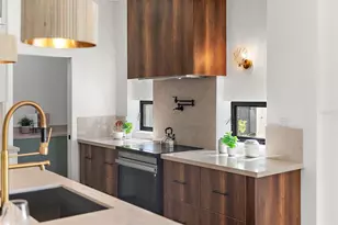 5941 Mangrove St N, Saint Petersburg, FL 33703 - Photo 13