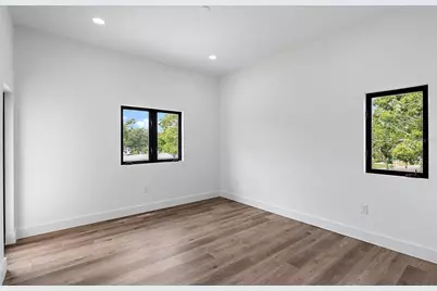 5941 Mangrove Street N, Saint Petersburg, FL 33703 - Photo 35