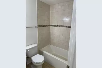 3814 Valley Tree Drive, Tampa, FL 33610 - Photo 11