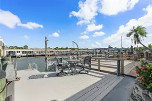 325 Boca Ciega Point Blvd, Saint Petersburg, FL 33708 - Photo 27