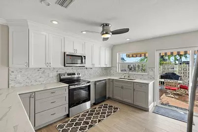 325 Boca Ciega Point Boulevard, Saint Petersburg, FL 33708 - Photo 5
