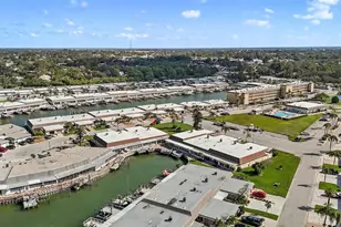 325 Boca Ciega Point Blvd, Saint Petersburg, FL 33708 - Photo 37