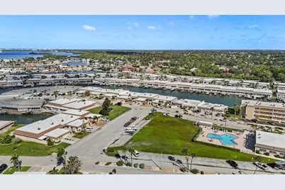 325 Boca Ciega Point Boulevard, Saint Petersburg, FL 33708 - Photo 35