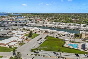 325 Boca Ciega Point Blvd, Saint Petersburg, FL 33708 - Photo 35