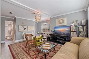 2031 44th Ave N, Saint Petersburg, FL 33714 - Photo 7