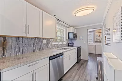 2031 44th Avenue N, Saint Petersburg, FL 33714 - Photo 13