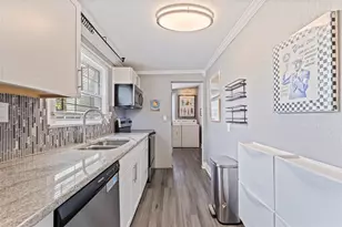 2031 44th Ave N, Saint Petersburg, FL 33714 - Photo 15