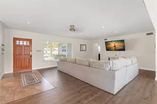 2196 Indian Ave S, Belleair Bluffs, FL 33770 - Photo 5