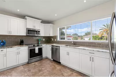 2196 Indian Avenue S, Belleair Bluffs, FL 33770 - Photo 11